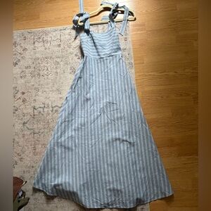 Chic Blue Striped Maxi Dress